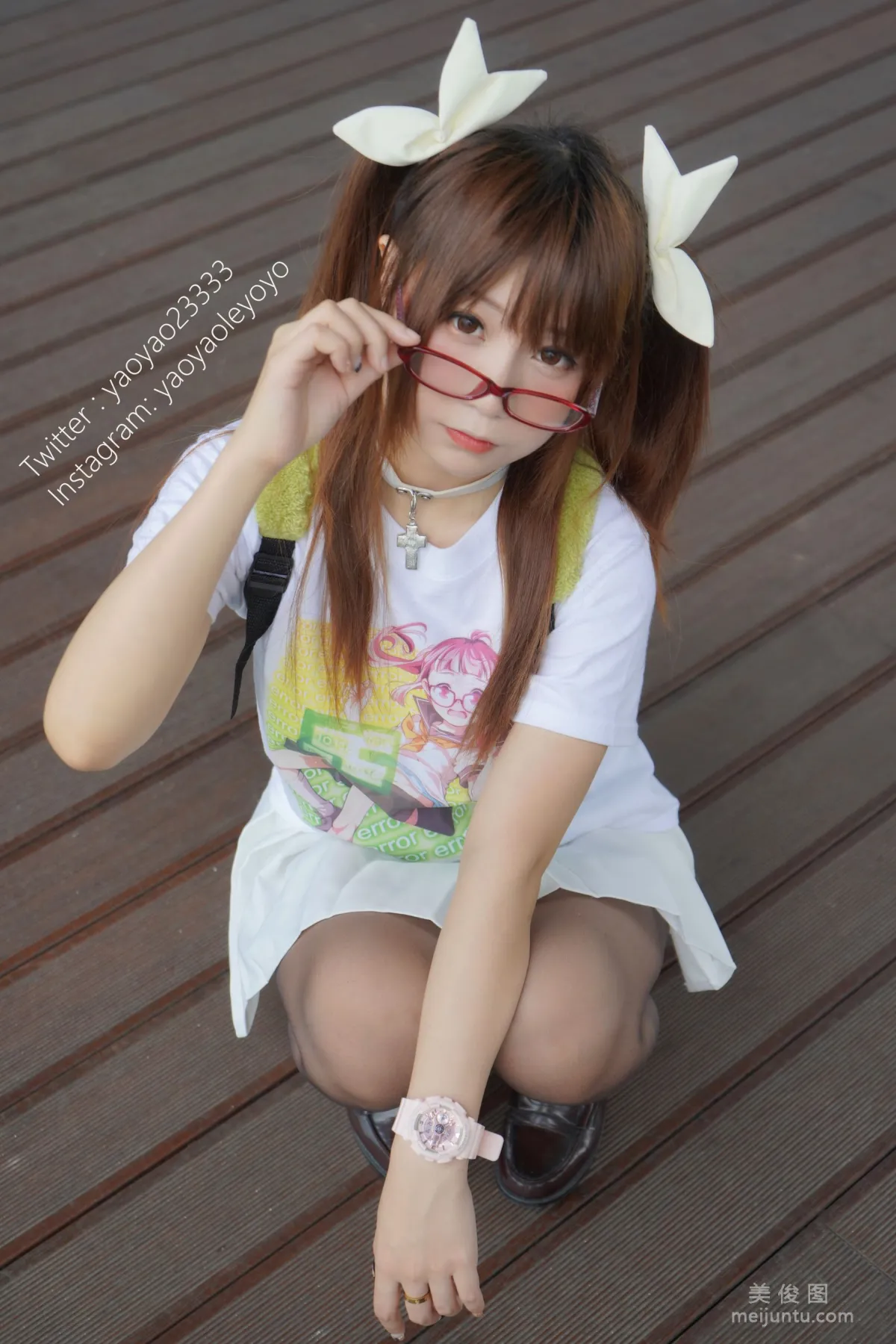 [美女Coser] 搖搖樂yoyo 《裸足》 寫真集 42
