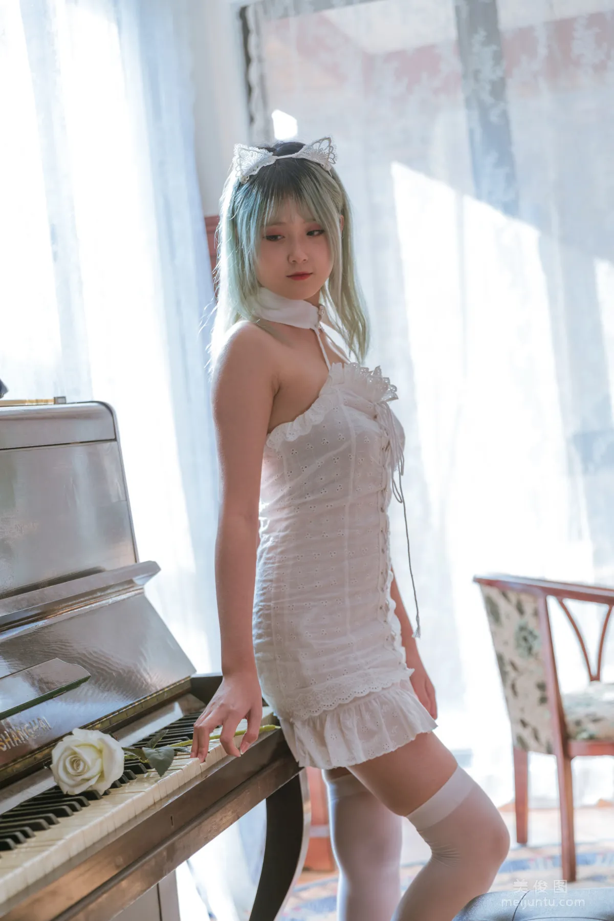 [網紅Coser] Akisoso秋楚楚 《複古》 寫真集 12