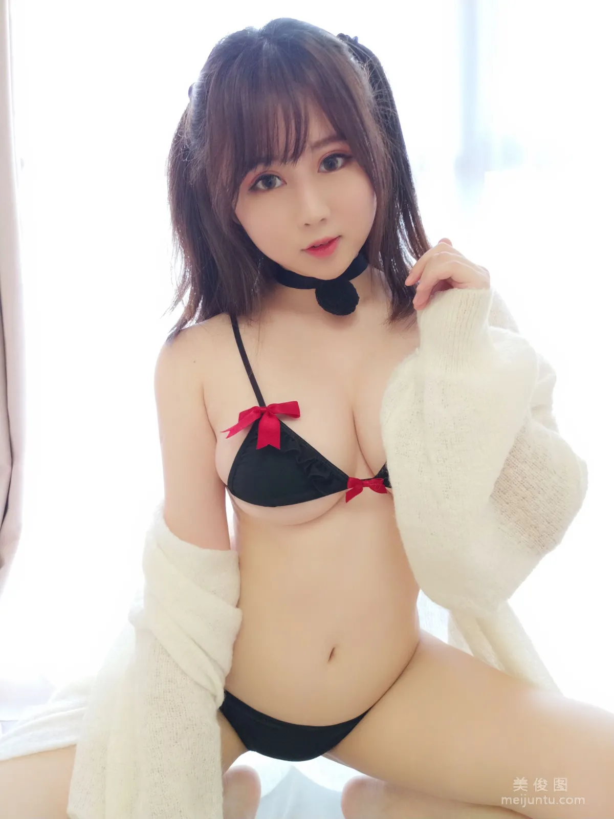 [美女Coser] 是依醬呀 《黑色情趣内衣》 寫真集 7