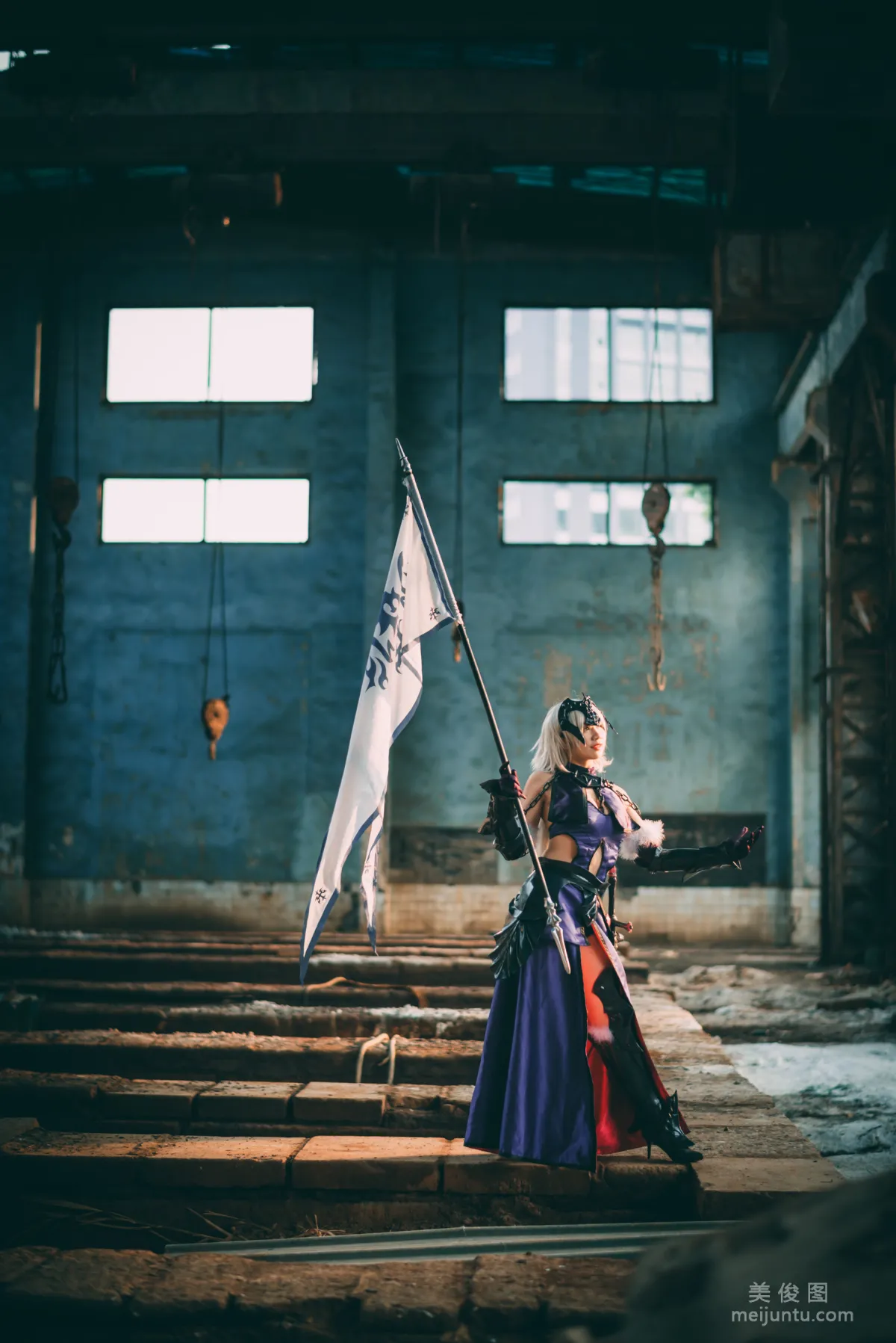 [网红Coser] 九曲Jean 《黑贞德》 写真集1