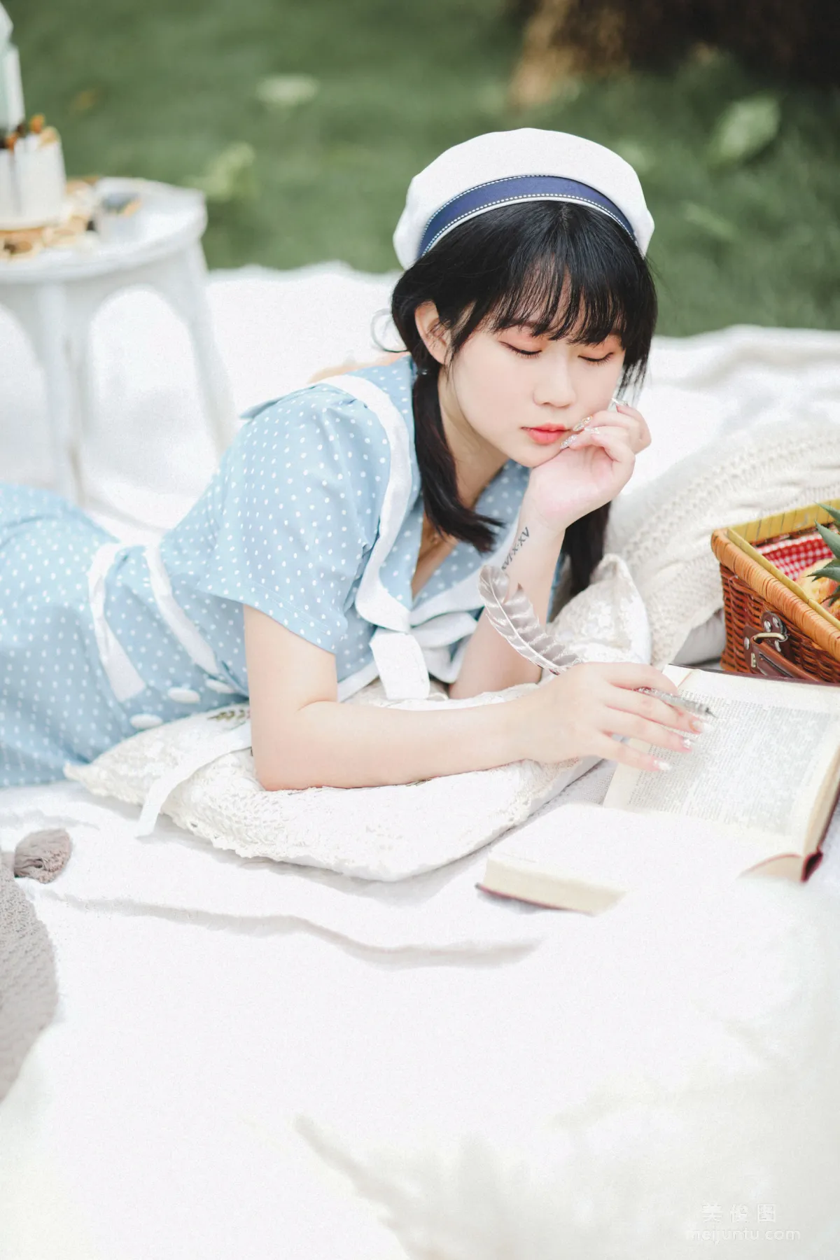[美女Coser] 是依酱呀 《欧风》 写真集12