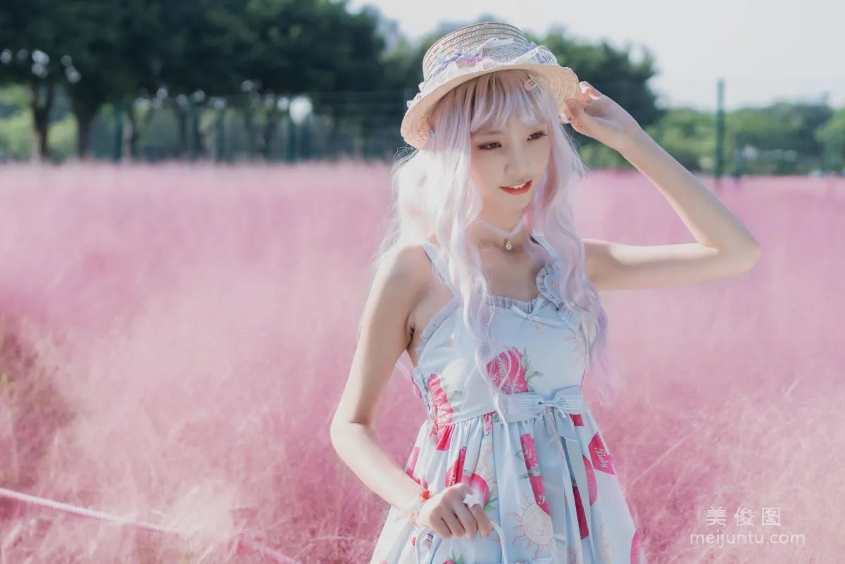 网红美女西瓜 《粉草》 写真集2