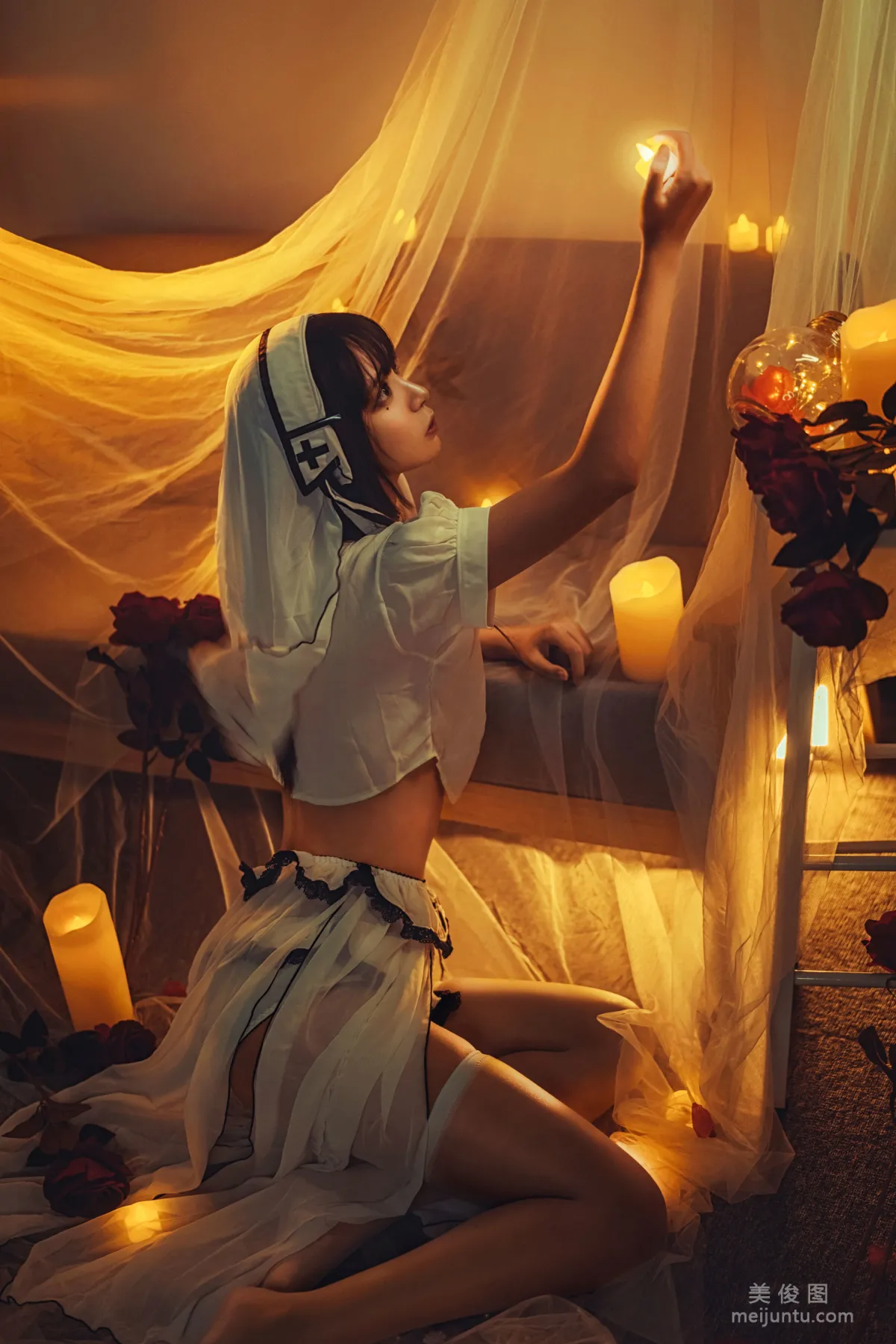 [網紅Coser] 瘋貓ss 《黃昏修女》 寫真集 10