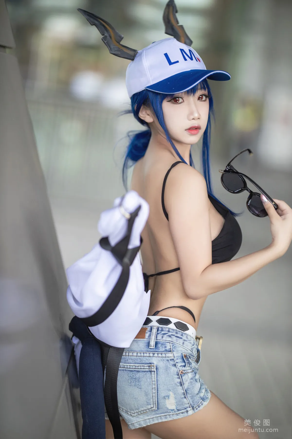[美女Coser] 鬼畜瑤 《女遊客c》 寫真集 12