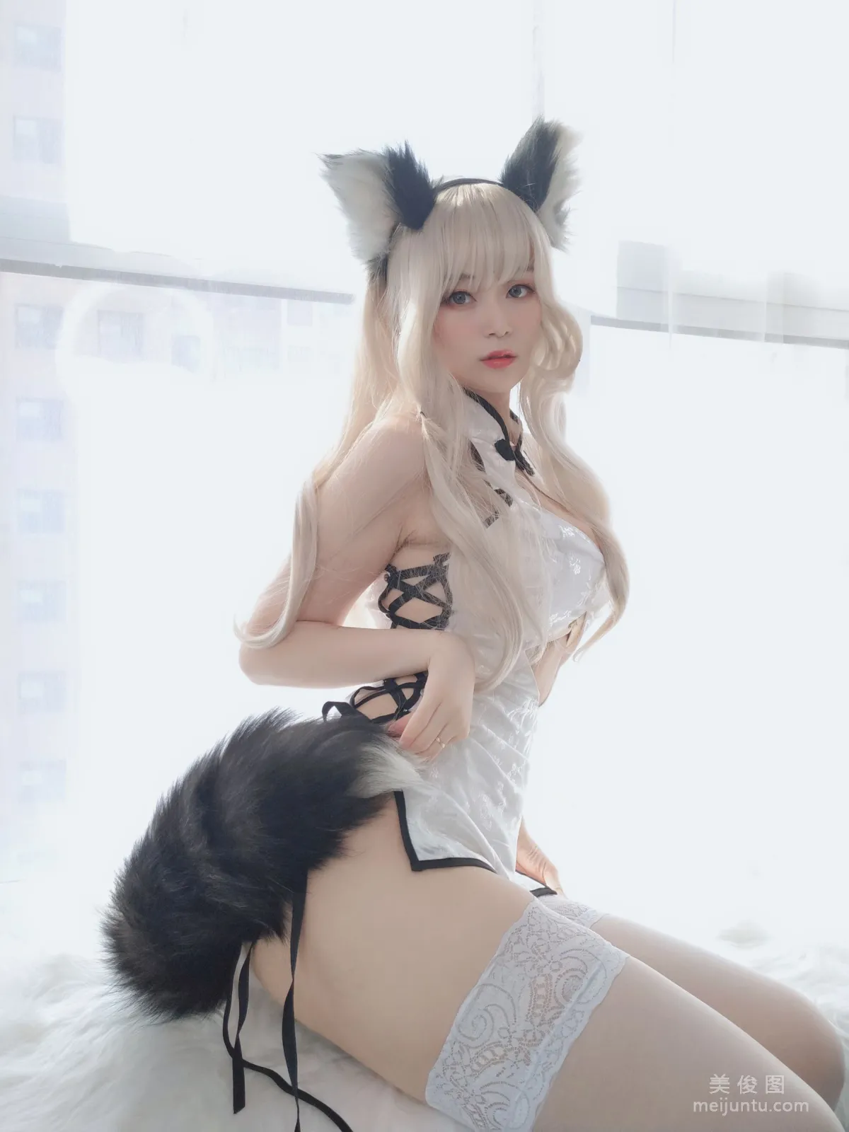 Coser美女白银81 《小白狼》 写真集2