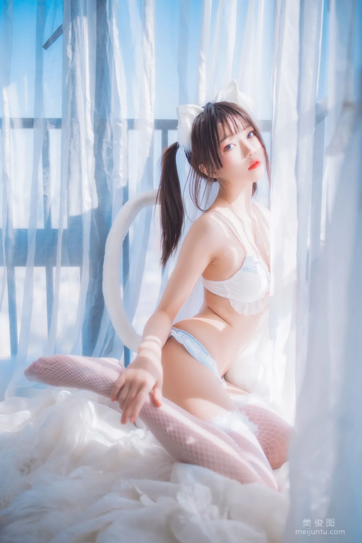 [美女Coser] 桜桃喵 《一隻愛戀》 寫真集 28