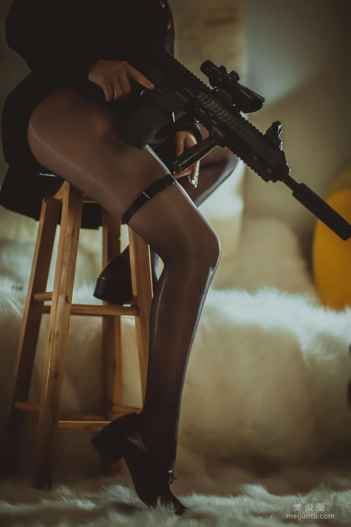 [美女Coser] 起司塊wii 《黑絲足2》 寫真集 10