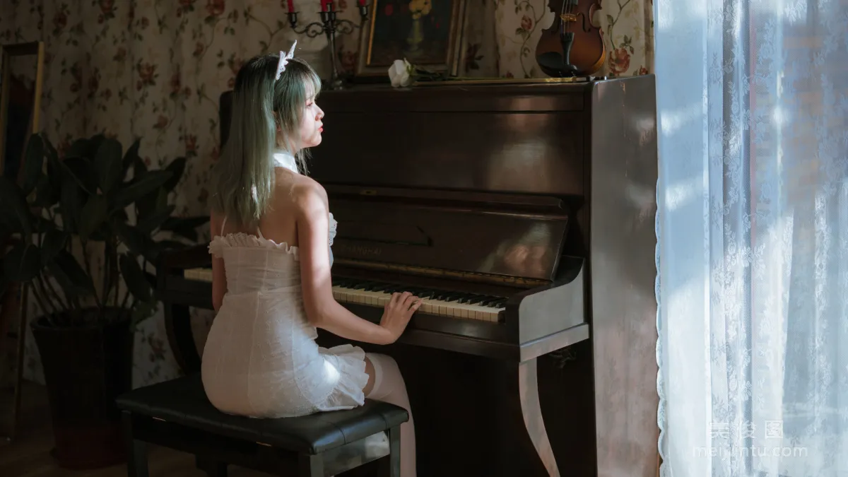 [網紅Coser] Akisoso秋楚楚 《複古》 寫真集 6