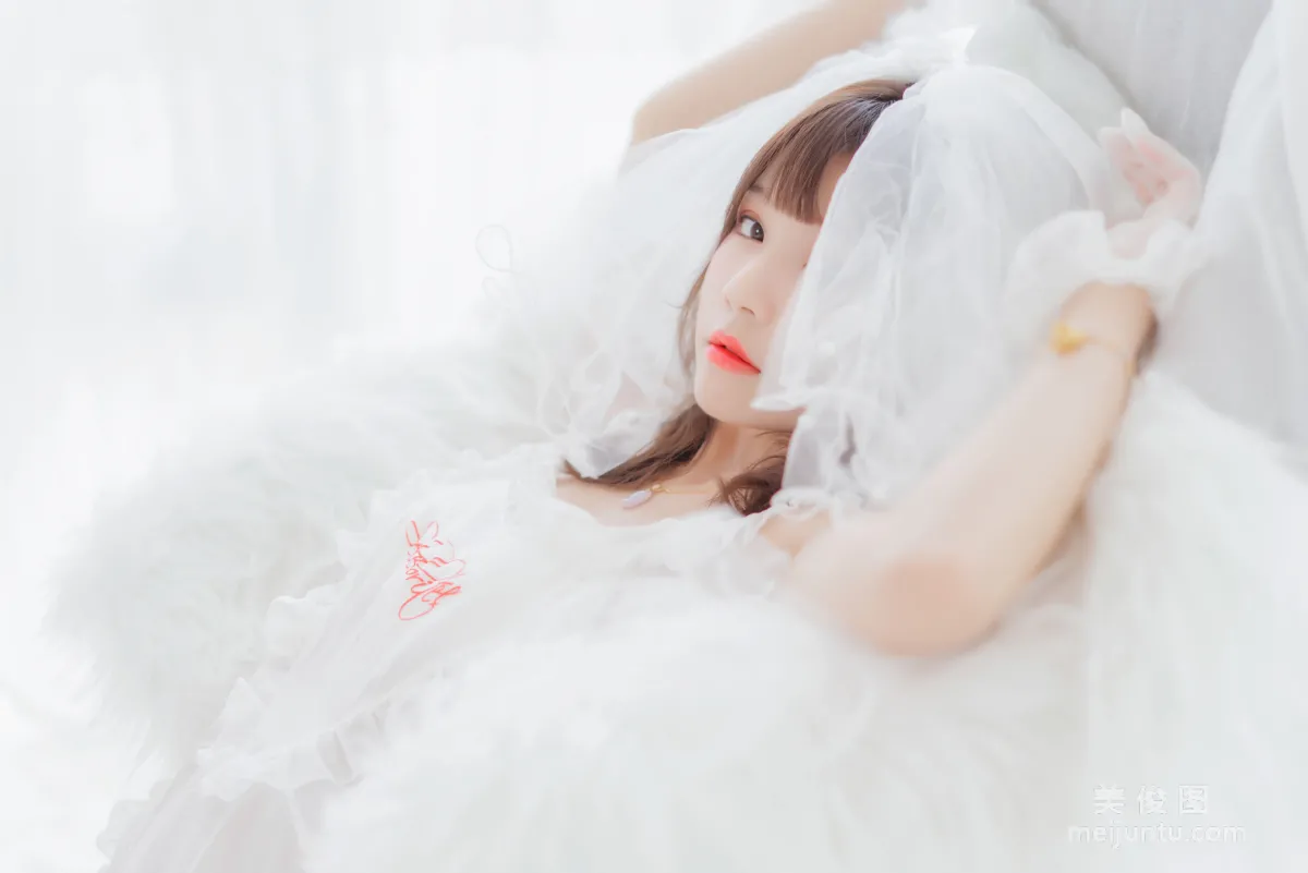 [美女Coser] 桜桃喵 《輕紗01》 寫真集 6