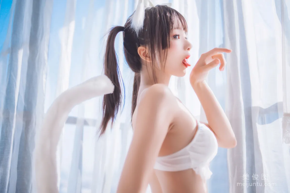 [美女Coser] 桜桃喵 《一隻愛戀》 寫真集 12
