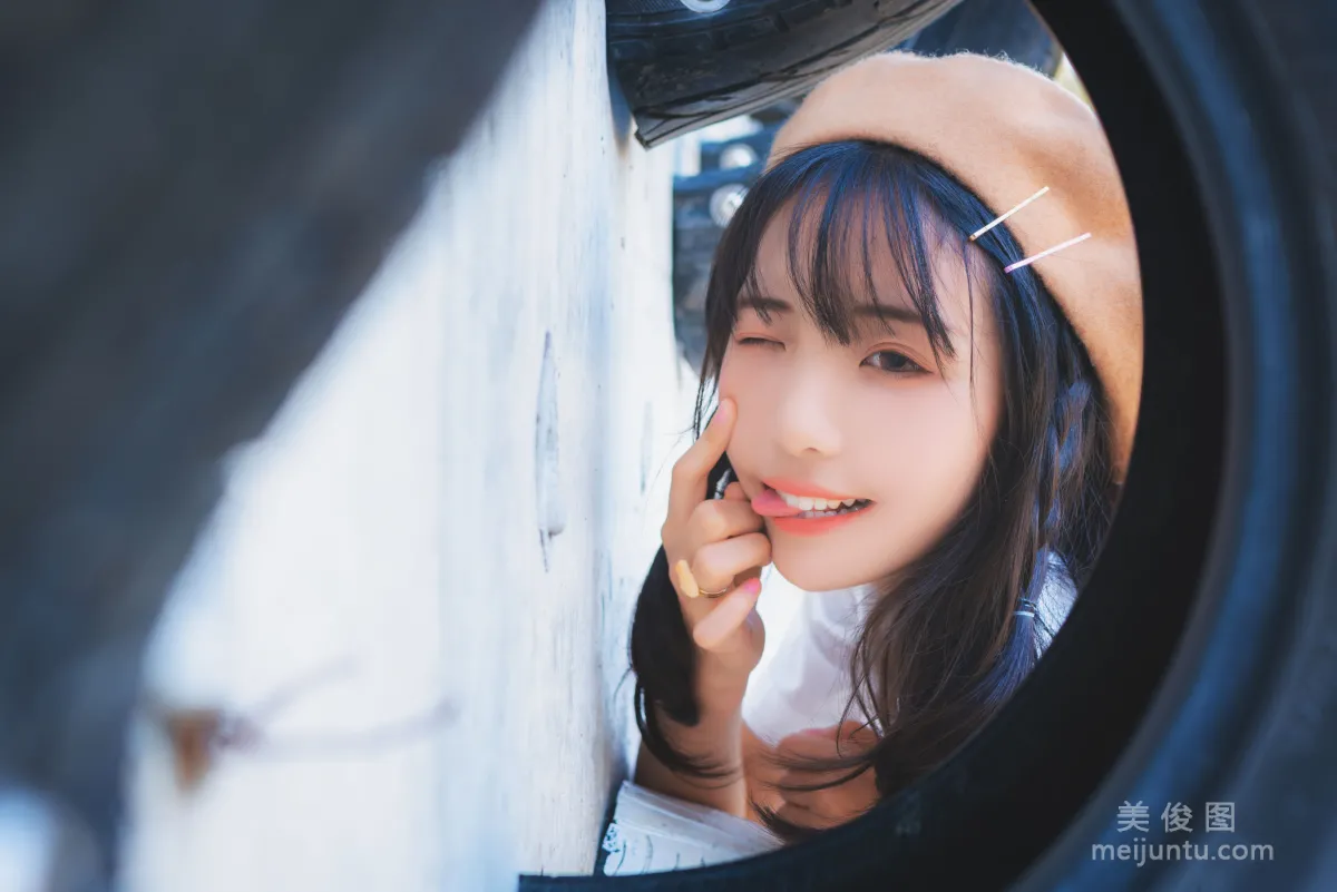 [网红Coser] 西瓜 《白云森林》 写真集18