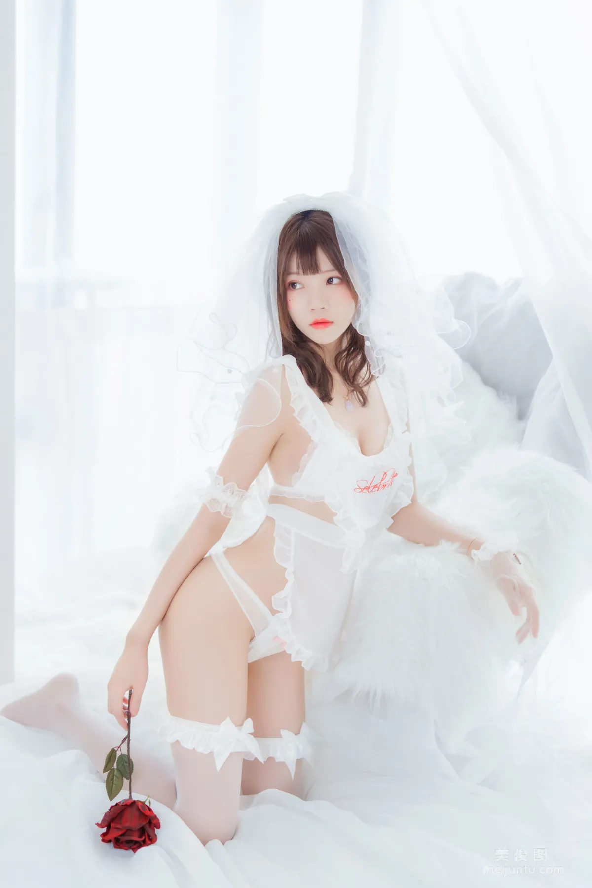 [美女Coser] 桜桃喵 《轻纱01》 写真集2