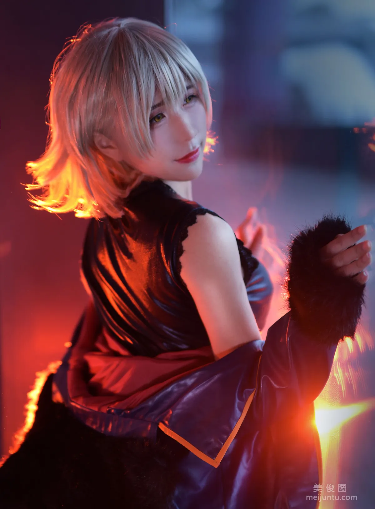[網紅Coser] 九曲Jean 《黑貞德》 寫真集 18