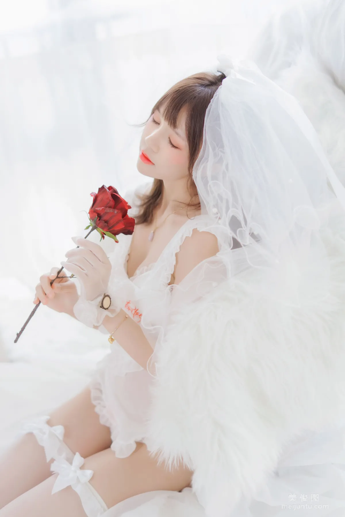 [美女Coser] 桜桃喵 《轻纱01》 写真集7