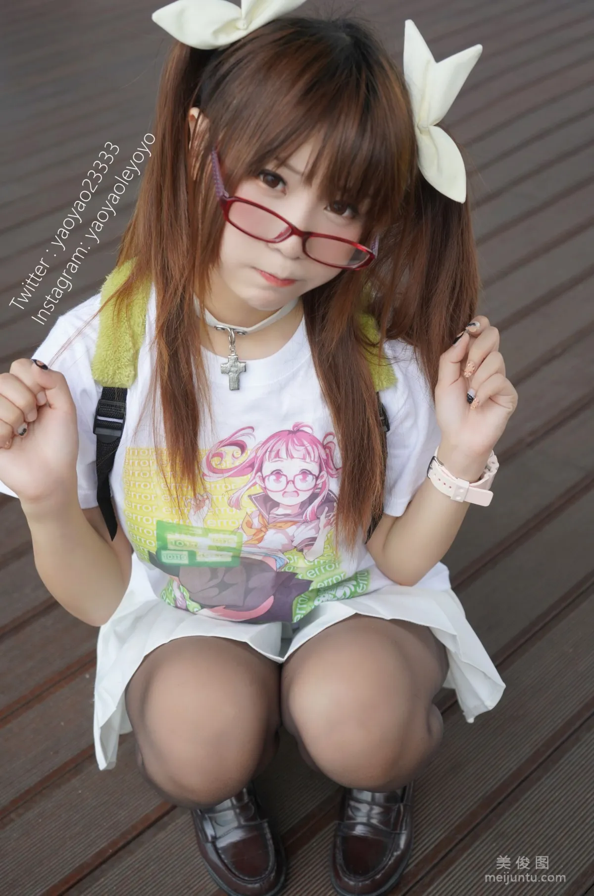 [美女Coser] 搖搖樂yoyo 《裸足》 寫真集 43