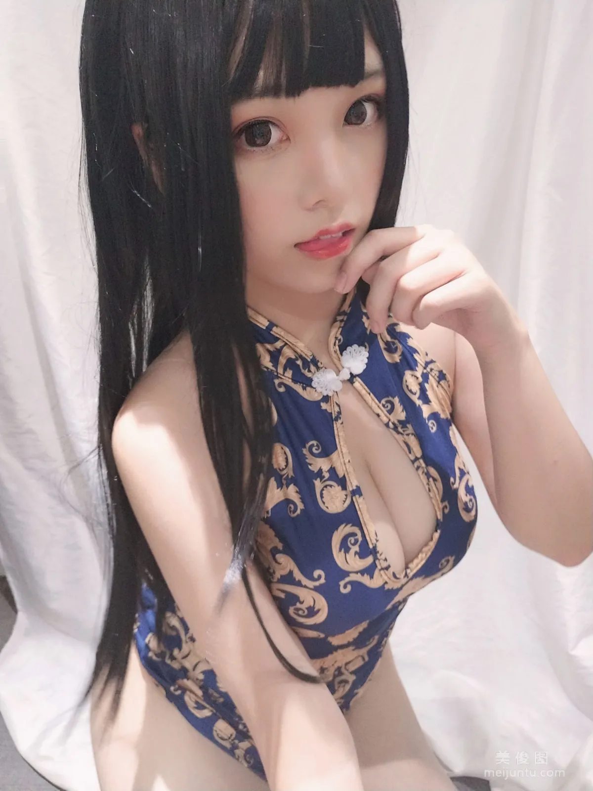 蜜汁貓裘 《旗袍姐姐》 寫真集 3