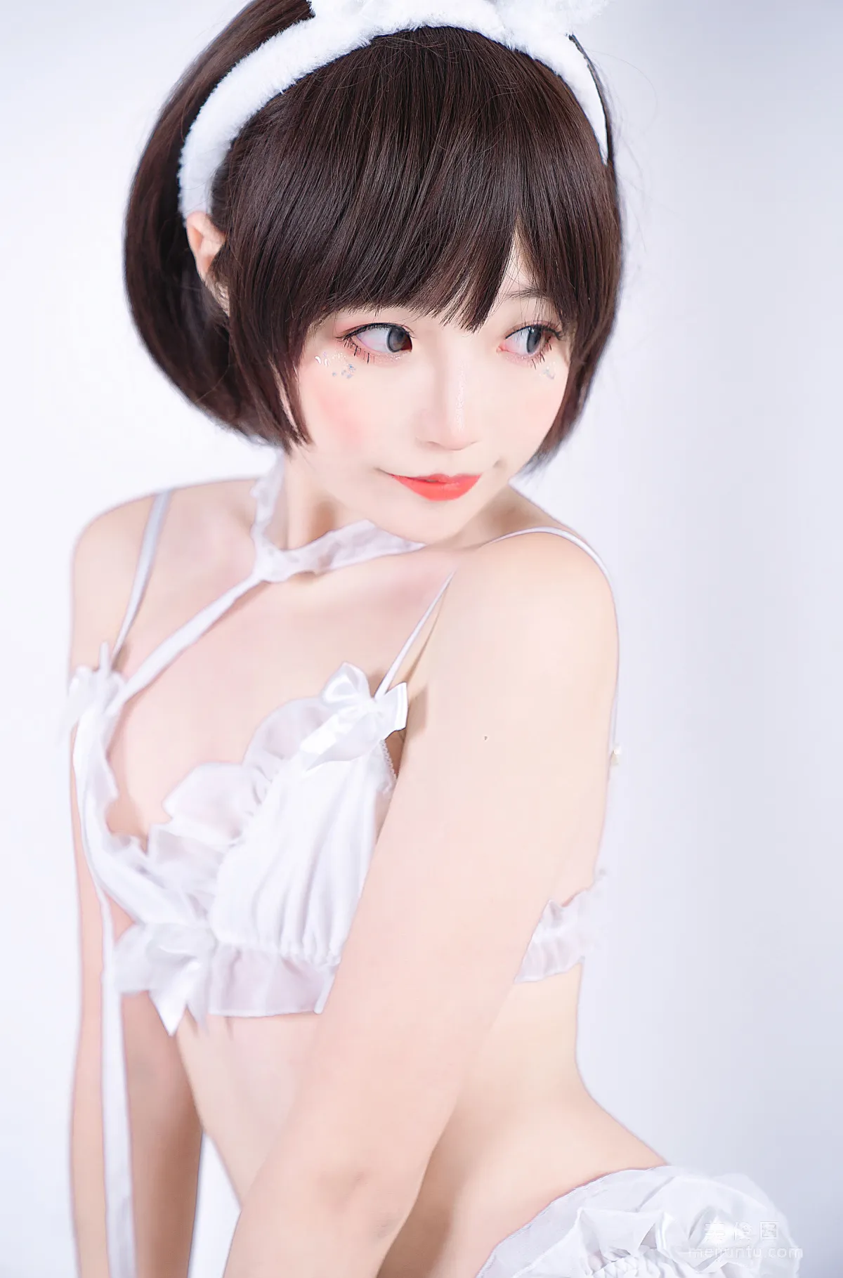 薄墨錦狐&amp;三笑 《黑白兔子私房百合》 寫真集 3