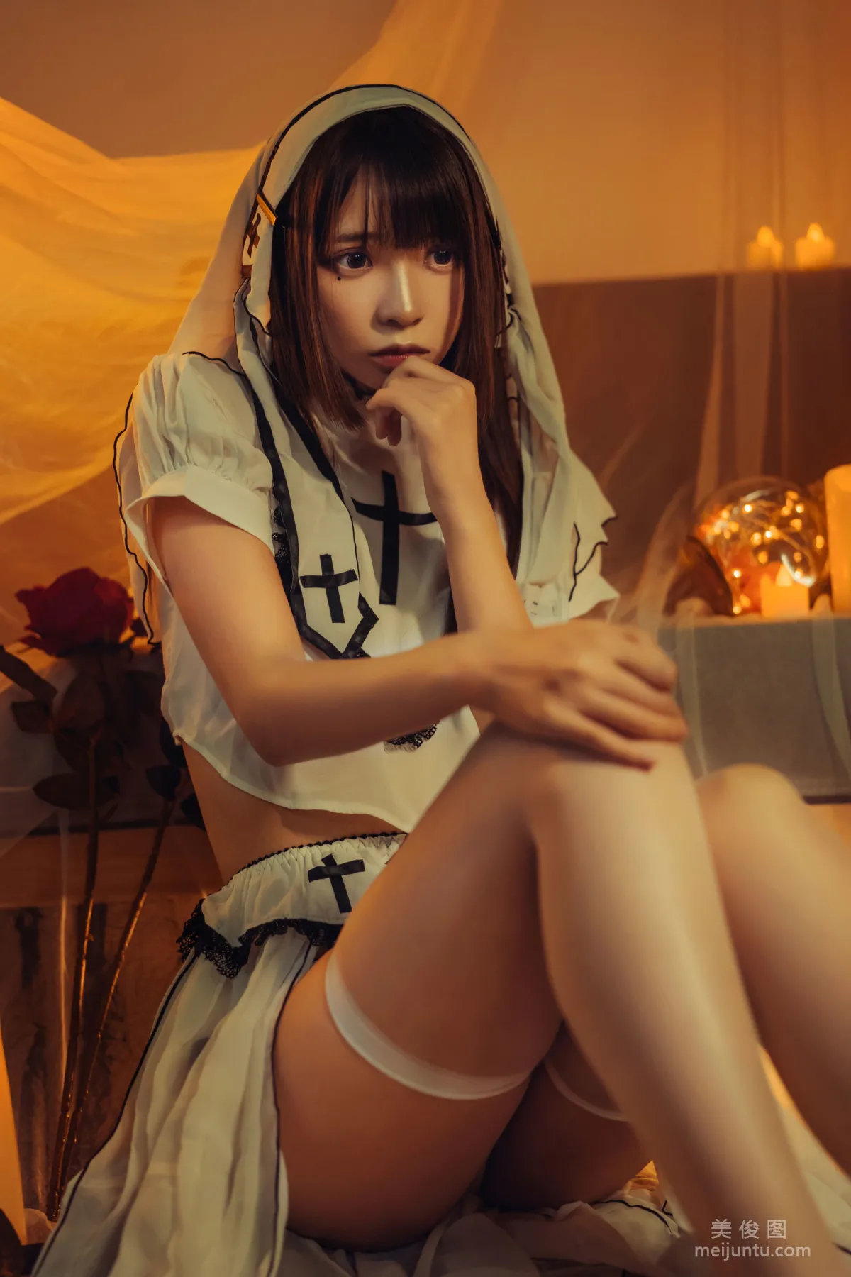 [網紅Coser] 瘋貓ss 《黃昏修女》 寫真集 6