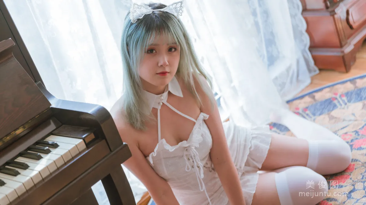 [網紅Coser] Akisoso秋楚楚 《複古》 寫真集 22