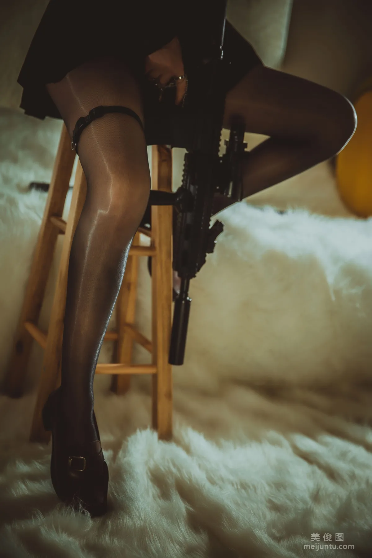 [美女Coser] 起司塊wii 《黑絲足2》 寫真集 28