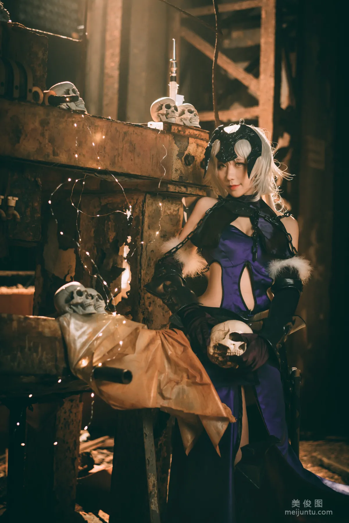 [网红Coser] 九曲Jean 《黑贞德》 写真集9