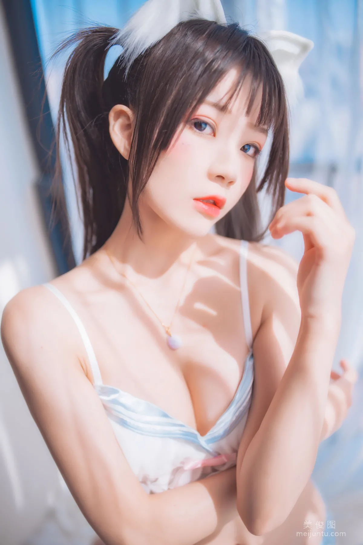 [美女Coser] 桜桃喵 《一隻愛戀》 寫真集 11