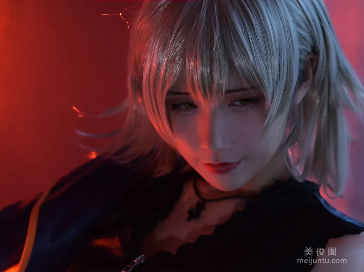 [網紅Coser] 九曲Jean 《黑貞德》 寫真集 19