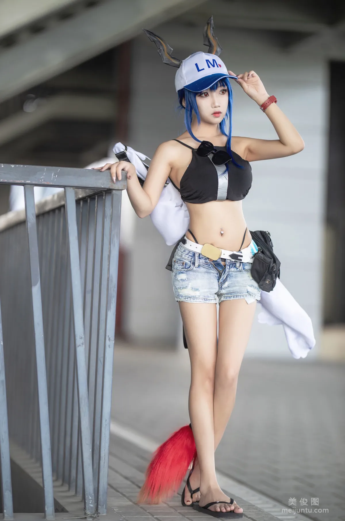 [美女Coser] 鬼畜瑤 《女遊客c》 寫真集 6