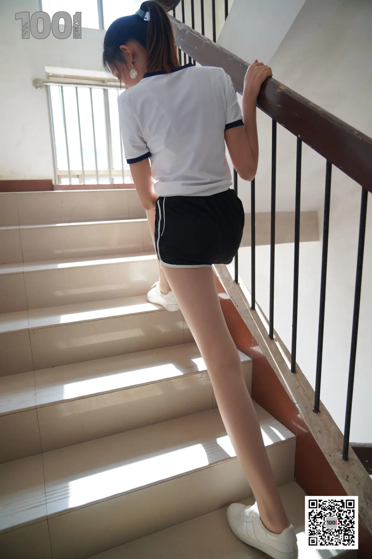 [IESS一千零一夜] 模特：西瓜《擁抱陽光1》 肉絲美腿寫真集 58