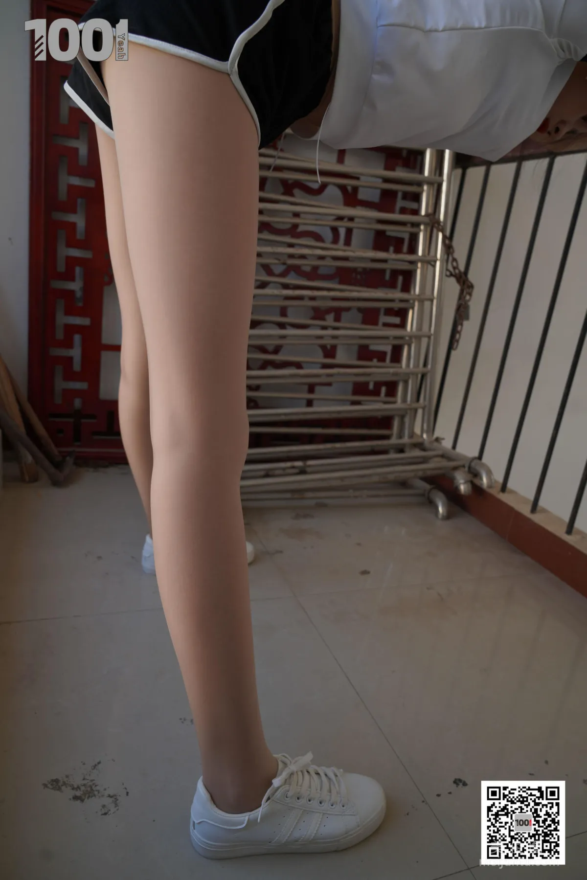 [IESS一千零一夜] 模特西瓜《擁抱陽光4》 肉絲襪美腿寫真集 59