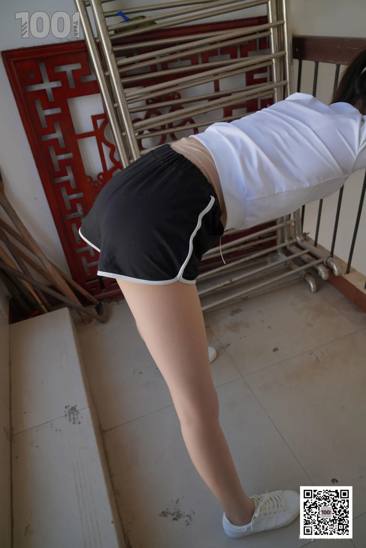 [IESS一千零一夜] 模特西瓜《擁抱陽光4》 肉絲襪美腿寫真集 58