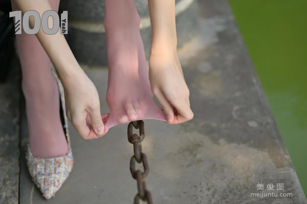 [IESS一千零一夜] 模特：腿腿《邂逅2》 街拍美腿寫真集 34