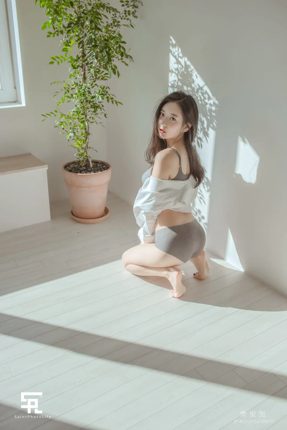 [saintphotolife] 申才恩Zennyrt 《Romance》 寫真集 15