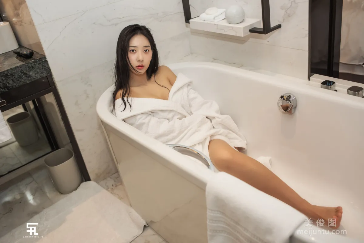 [saintphotolife] 申才恩Zennyrt 《性感OL女郎》 寫真集 31