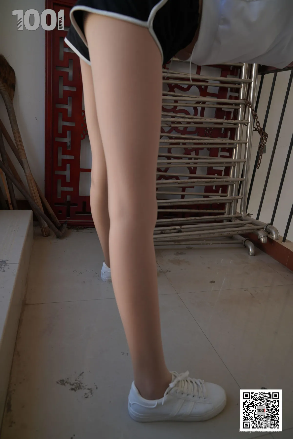 [IESS一千零一夜] 模特西瓜《擁抱陽光4》 肉絲襪美腿寫真集 60