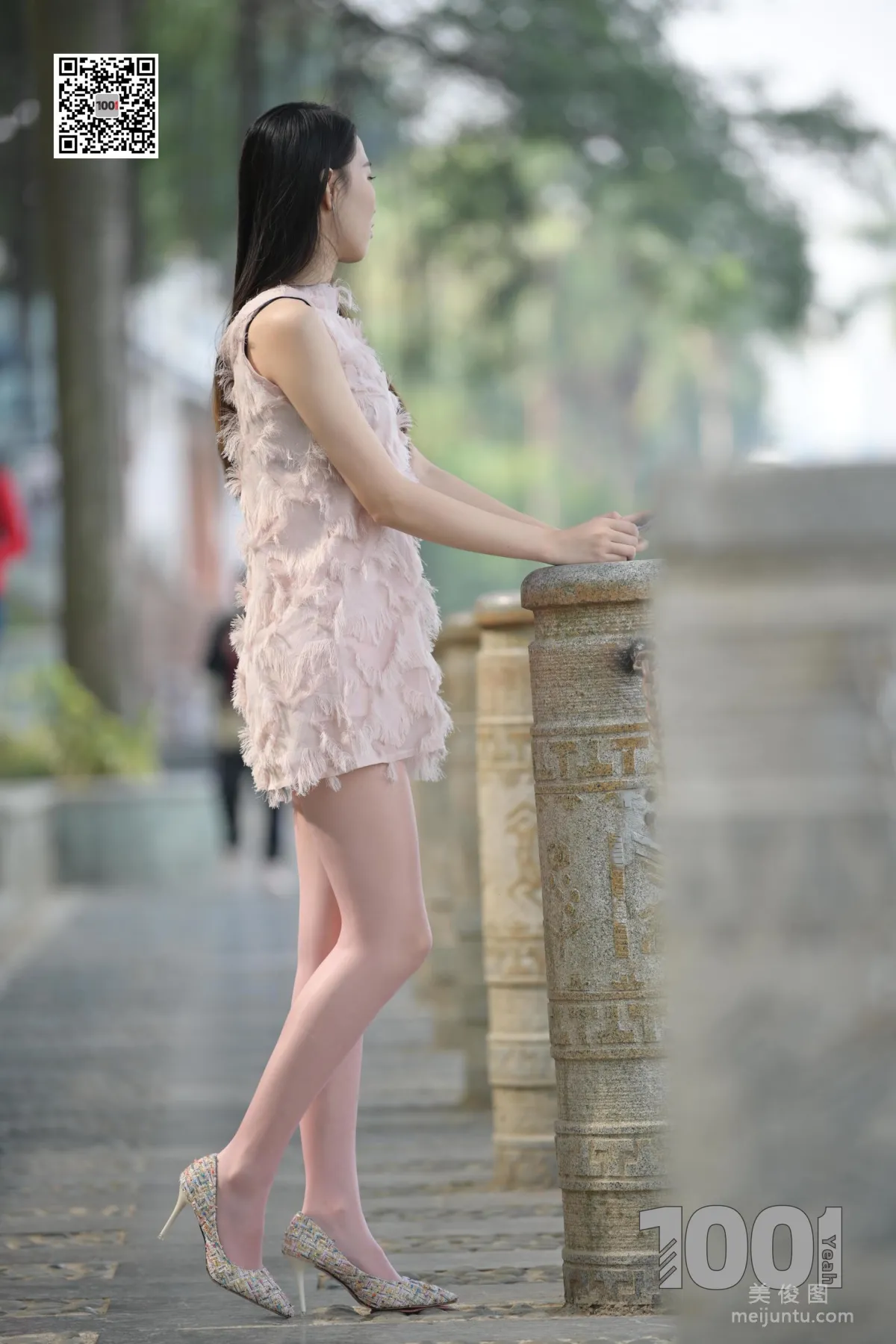 [IESS一千零一夜] 模特：腿腿《邂逅2》 街拍美腿寫真集 51