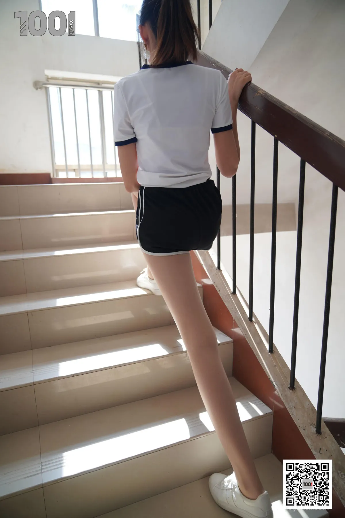 [IESS一千零一夜] 模特：西瓜《擁抱陽光1》 肉絲美腿寫真集 59