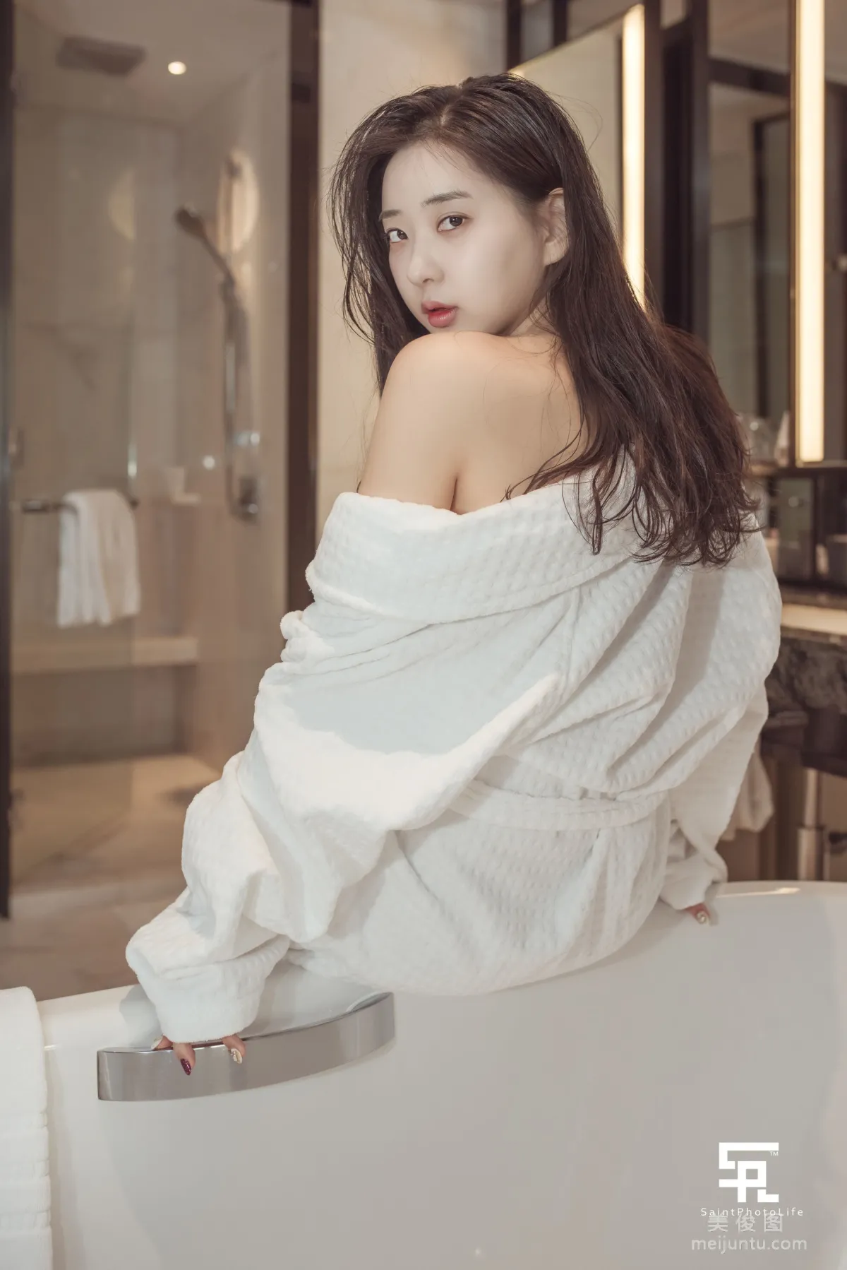 [saintphotolife] 申才恩Zennyrt 《性感OL女郎》 寫真集 34