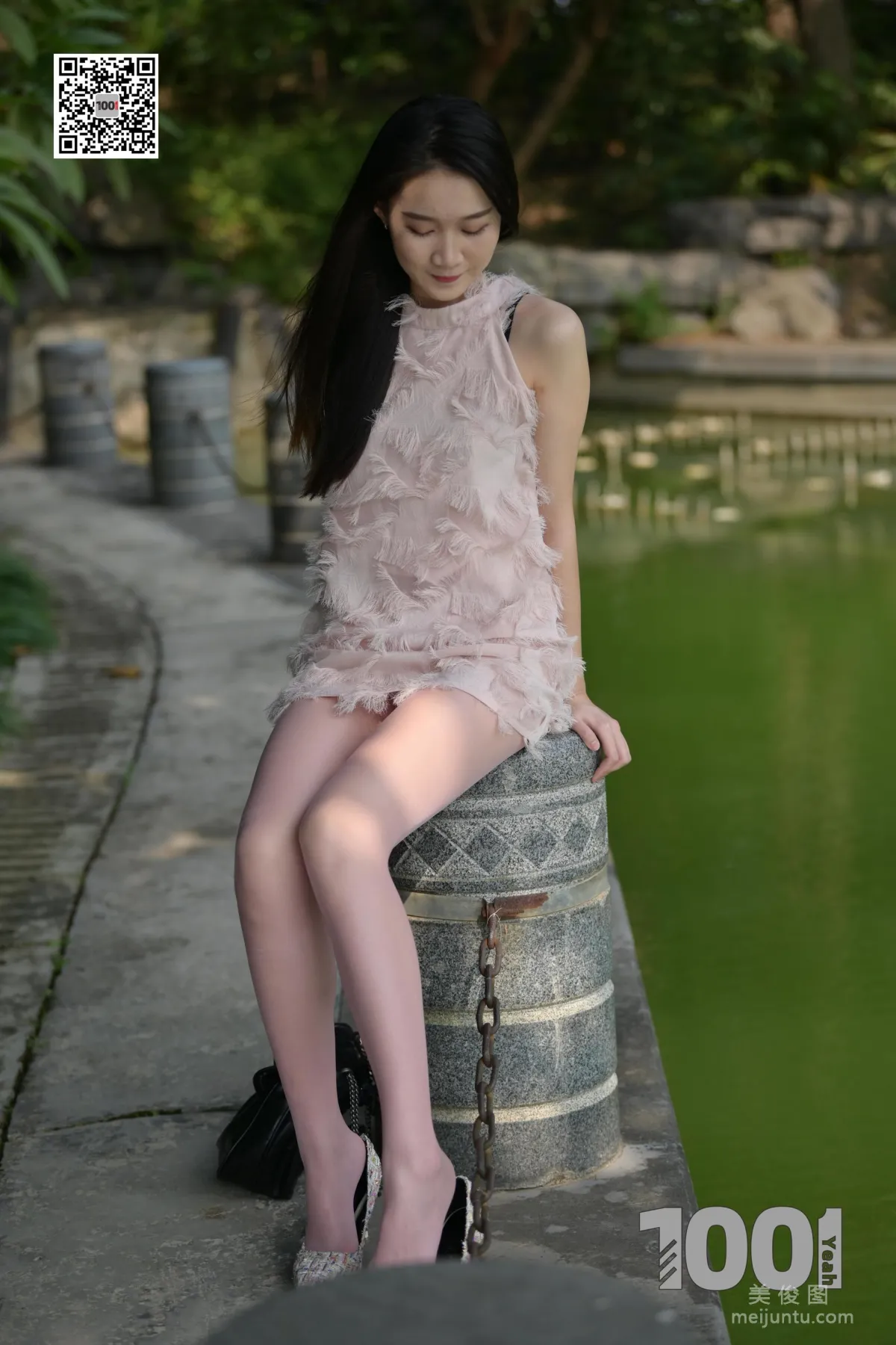 [IESS一千零一夜] 模特：腿腿《邂逅2》 街拍美腿寫真集 8