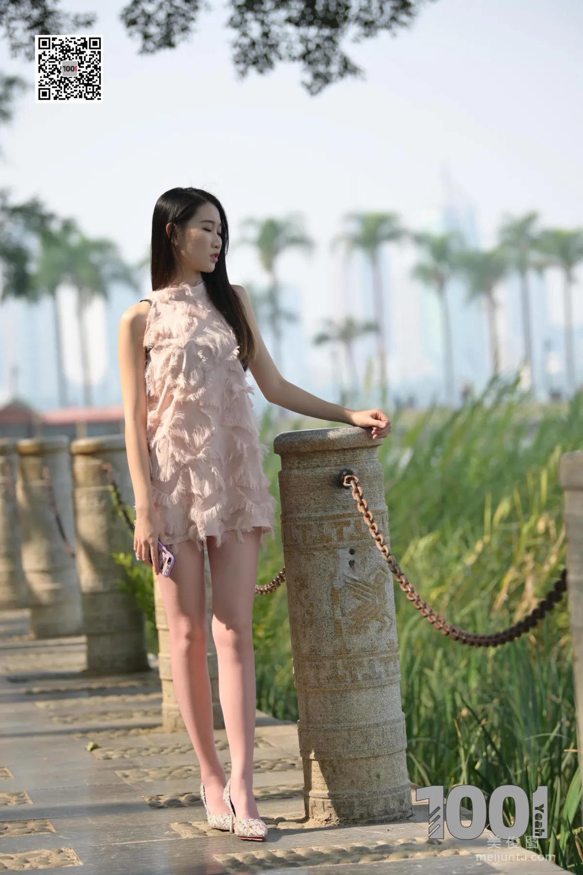 [IESS一千零一夜] 模特：腿腿《邂逅2》 街拍美腿寫真集 23