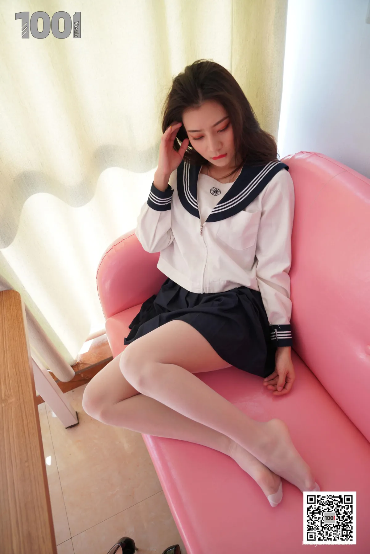 [IESS一千零一夜] 模特真真《逃課的JK少女2》 白絲制服寫真集 21