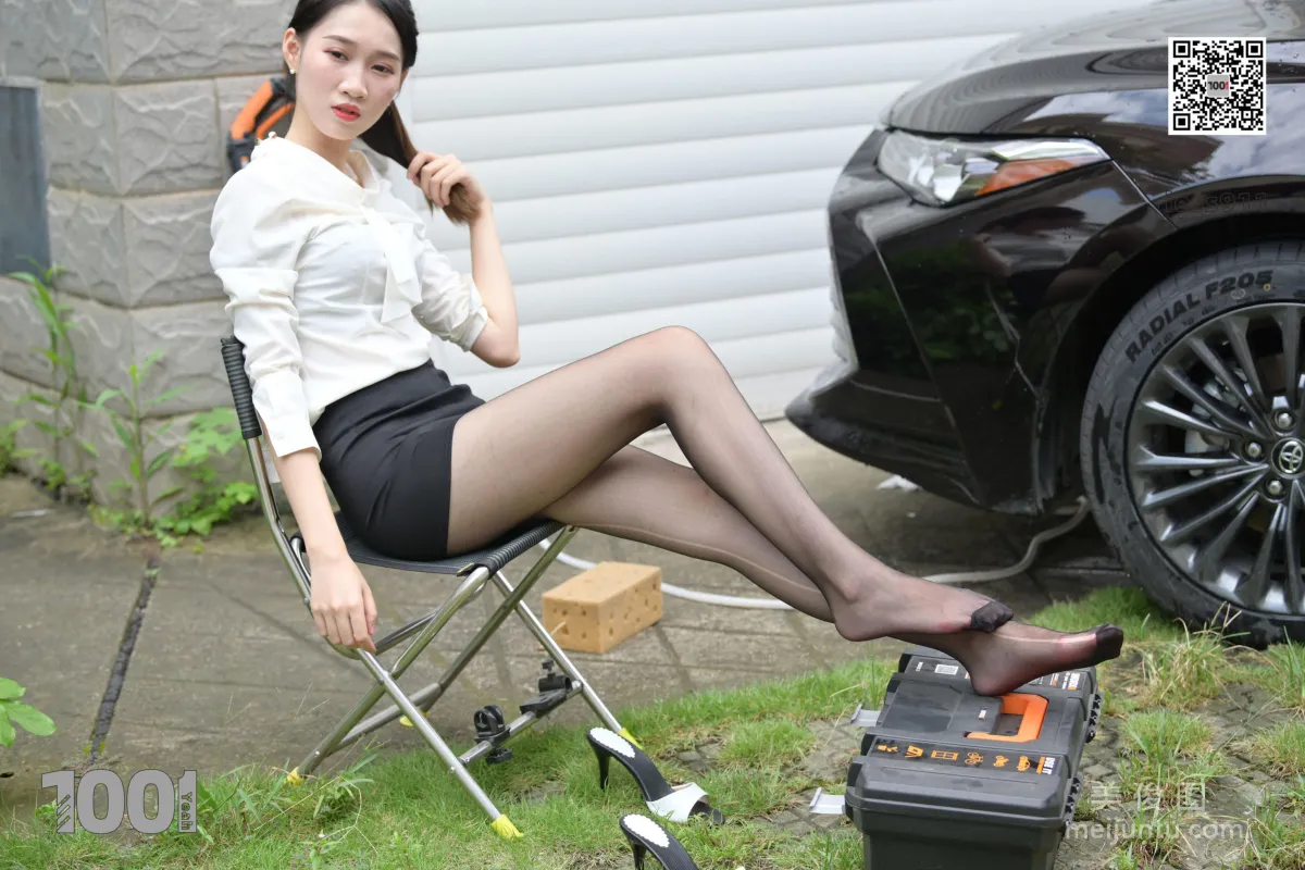 [IESS一千零一夜] 模特腿腿《自助洗車2》黑絲美腿寫真集 52