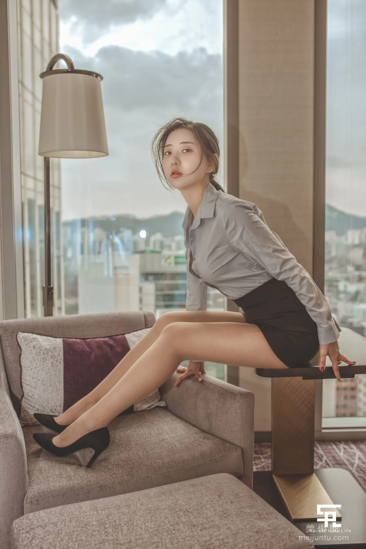 [saintphotolife] 申才恩Zennyrt 《性感OL女郎》 寫真集 26