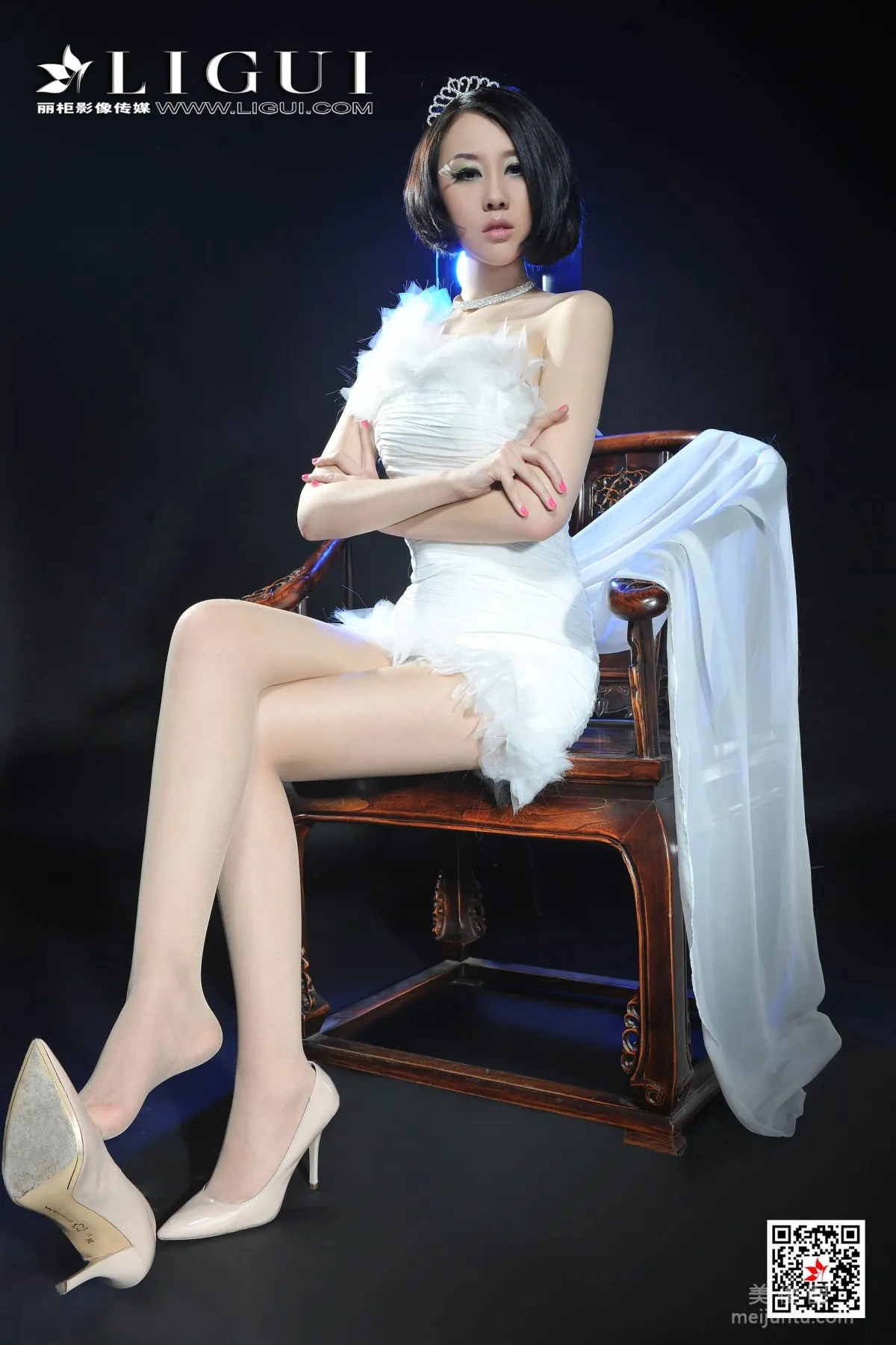 [丽柜Ligui] Model 菲菲 《女王》 写真集10
