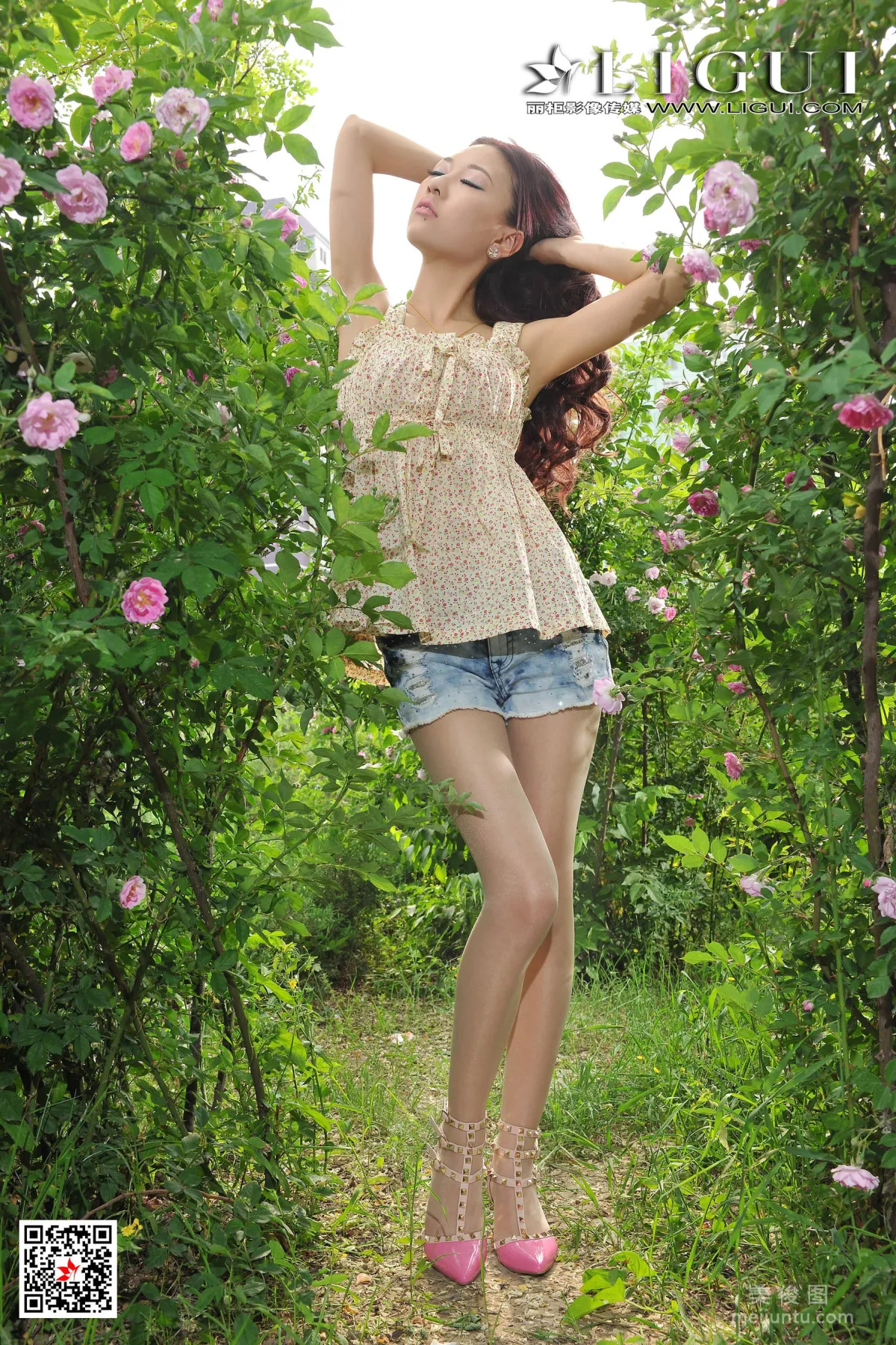 [丽柜Ligui] Model 文欣 《肉丝热裤女郎》 写真集32