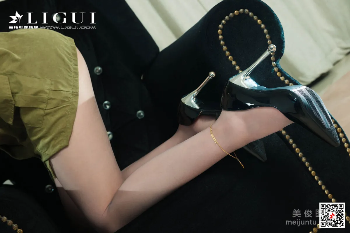 [麗櫃美束Ligui] Model 婷婷 《女兵捆綁鐐铐》 寫真集 35
