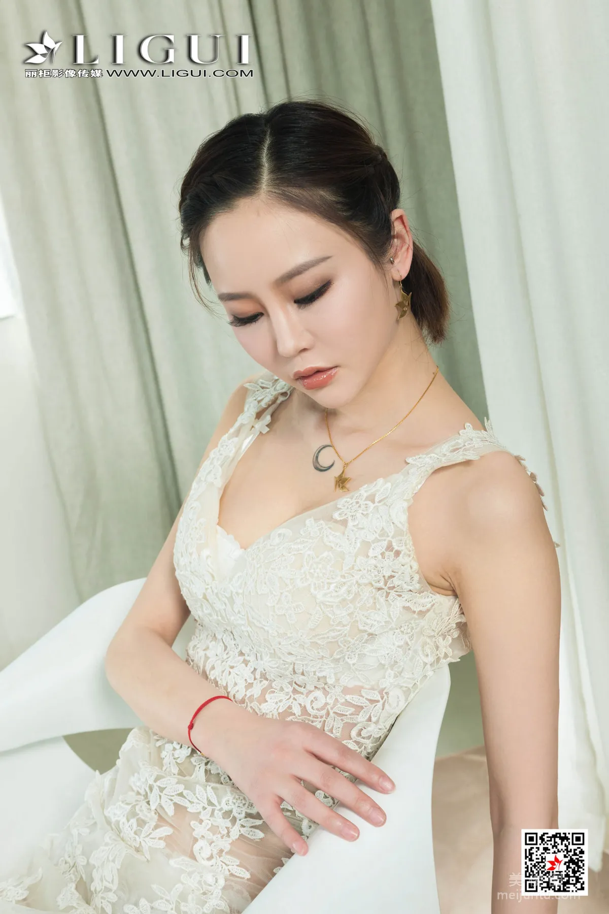 [丽柜Ligui] Model 洋洋 《婚纱美束》 写真集25