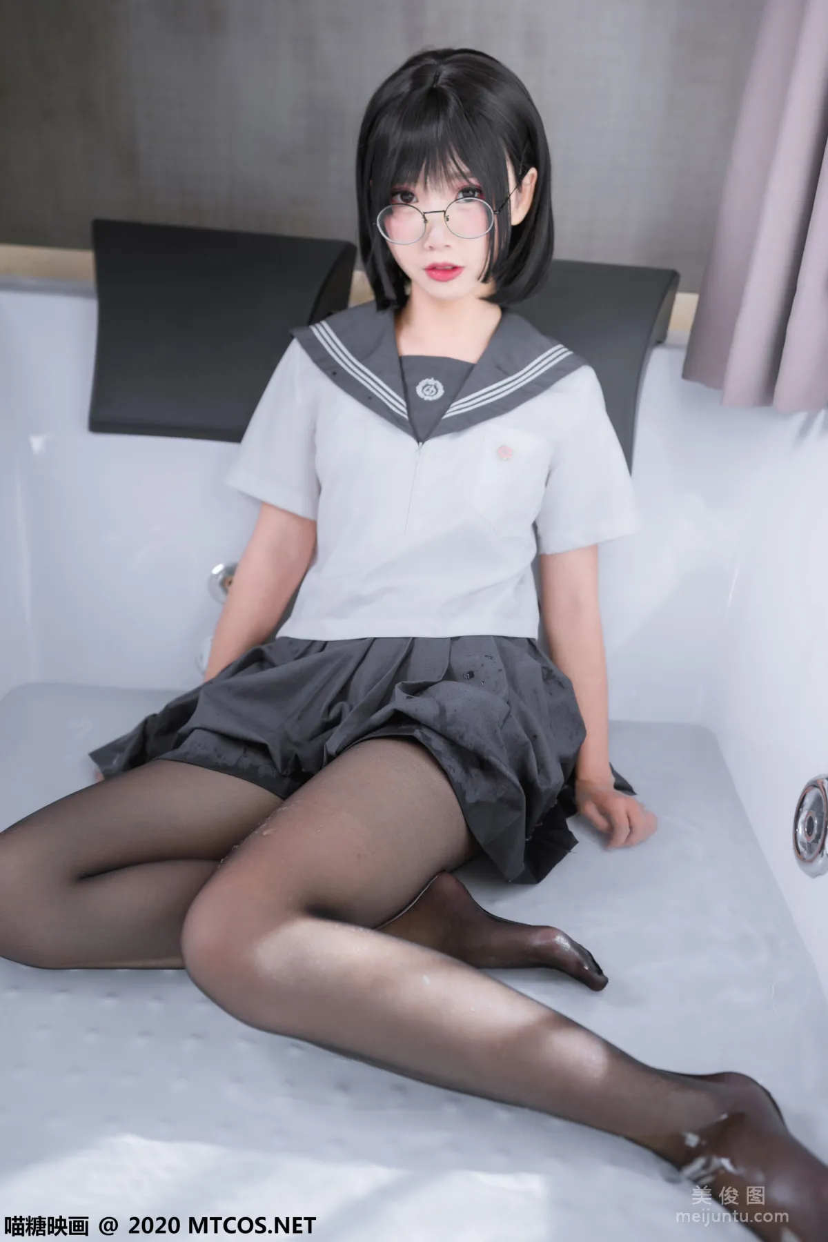 [喵糖映画] JKL.017 《黑丝JK制服》 写真集11