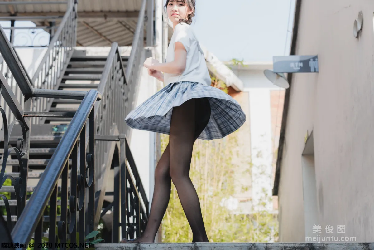 [喵糖映画]  JKL.018 《户外JK制服》 写真集50