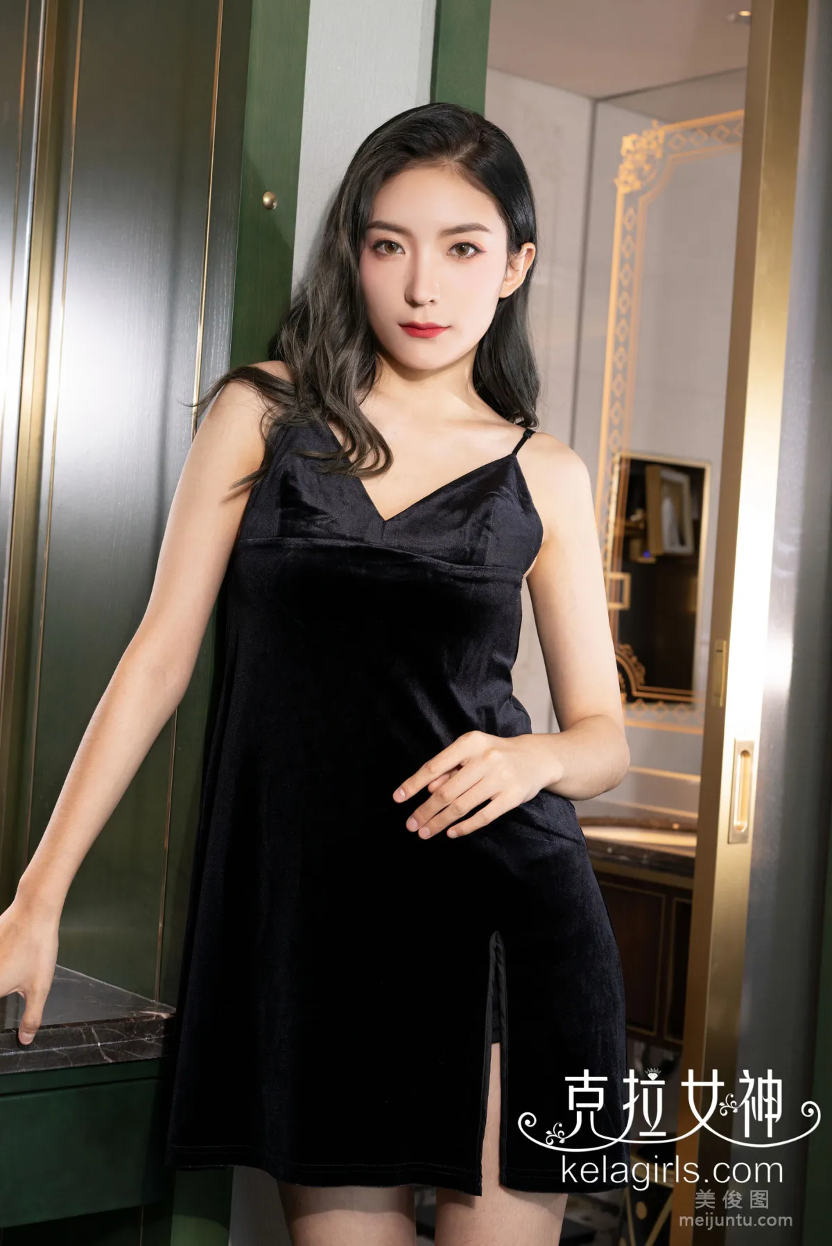 [克拉女神Kelagirls]  苏展 《名媛赤足》 写真集4